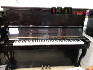 Đàn Piano Cơ Royal R503