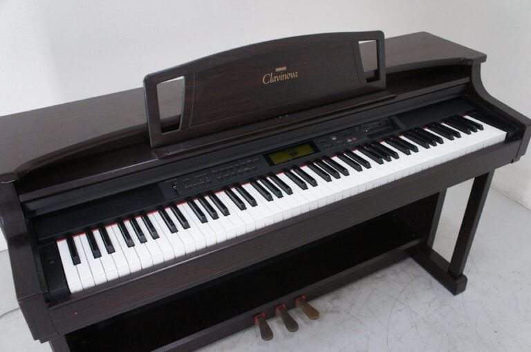 Đàn Piano Yamaha Clavinova CLP-911 - Địa Chỉ Mua Uy Tín Hàng Đầu