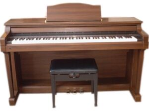 Đàn Piano Roland KR 4300